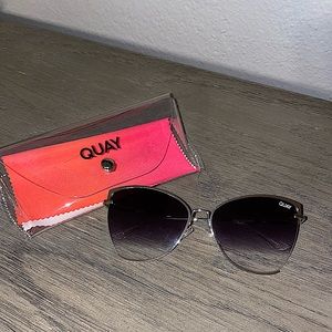 Quay Australia DUSK TO DAWN